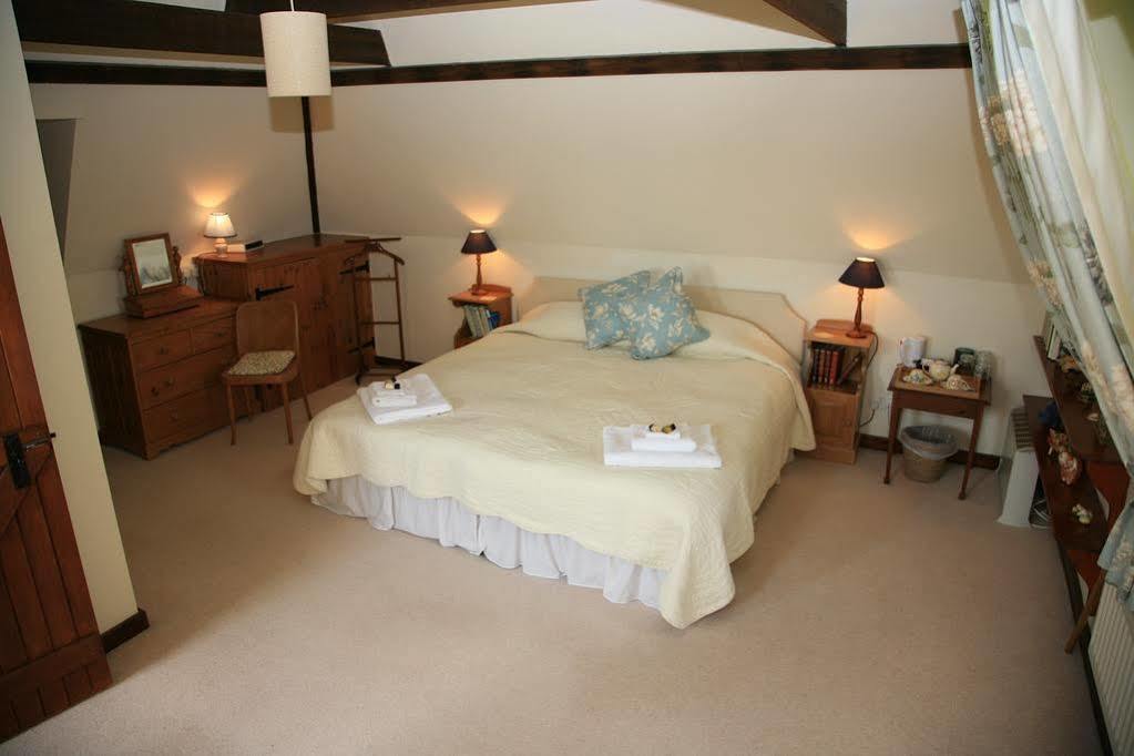 Bishopsdale Oast Bed & Breakfast Ashford  Bagian luar foto